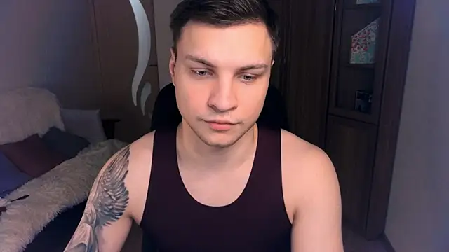 Snapshot of handsome_guy01 chatting on 01-19-25, 07:37 handsome guy01 online show from 01-19-25, 07:37