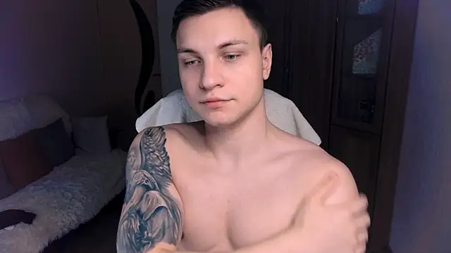 Snapshot of handsome_guy01 chatting on 01-20-25, 07:04 handsome guy01 online show from 01-20-25, 07:04
