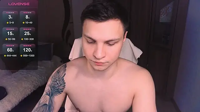 Snapshot of handsome_guy01 chatting on 01-22-25, 09:21 handsome guy01 online show from 01-22-25, 09:21