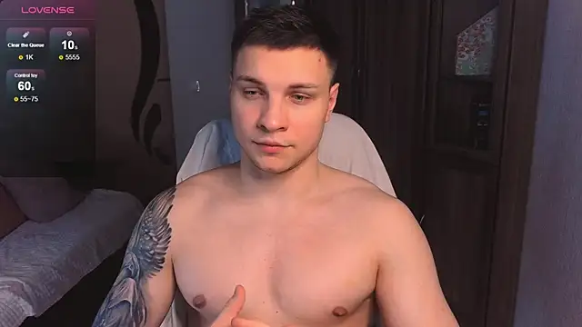 Snapshot of handsome_guy01 chatting on 02-09-25, 06:37 handsome guy01 online show from 02-09-25, 06:37