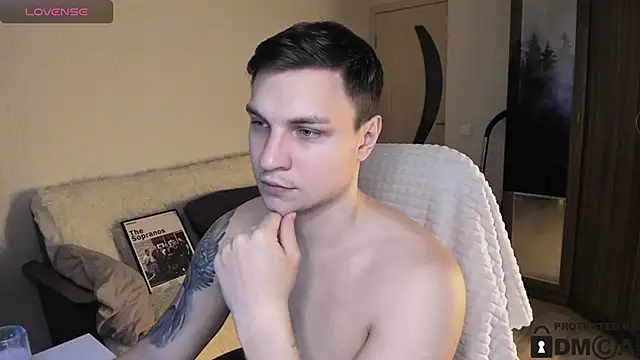 Snapshot of handsome_guy01 chatting on 10-16-25, 11:06 handsome guy01 online show from 10-16-25, 11:06