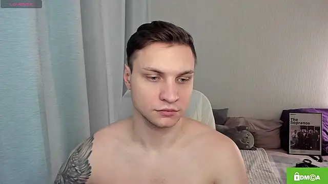Snapshot of handsome_guy01 chatting on 05-20-26, 12:00 handsome guy01 online show from 05-20-26, 12:00