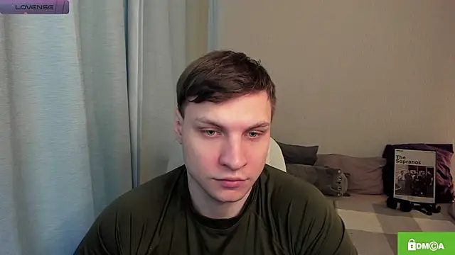 Snapshot of handsome_guy01 chatting on 06-02-26, 04:14 handsome guy01 online show from 06-02-26, 04:14