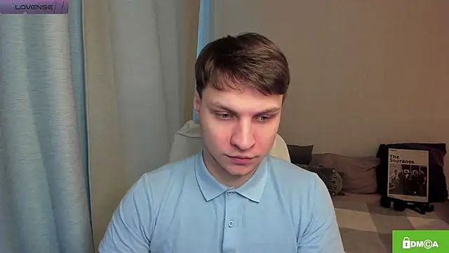Snapshot of handsome_guy01 chatting on 06-03-26, 06:49 handsome guy01 online show from 06-03-26, 06:49