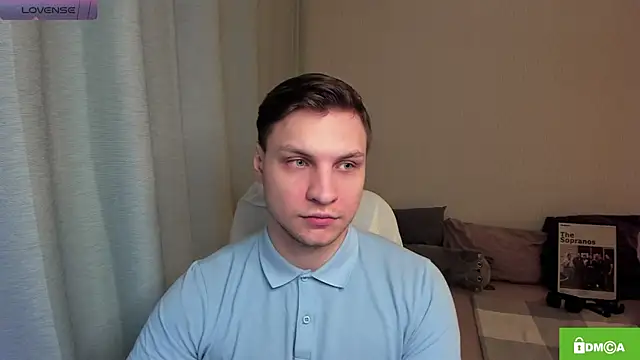 Snapshot of handsome_guy01 chatting on 06-04-26, 09:32 handsome guy01 online show from 06-04-26, 09:32