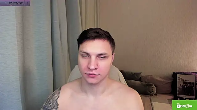 Snapshot of handsome_guy01 chatting on 06-09-26, 10:10 handsome guy01 online show from 06-09-26, 10:10