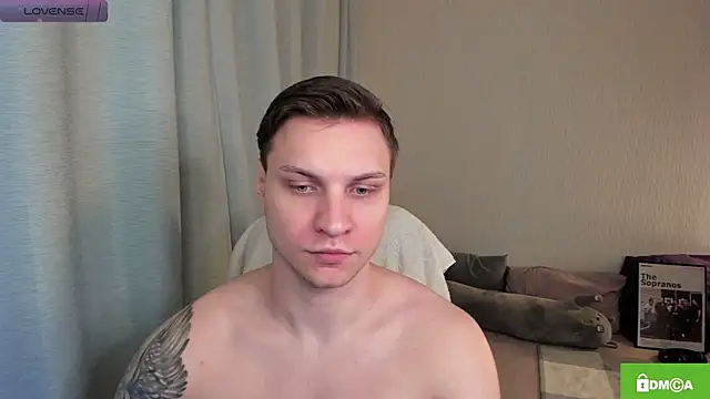 Snapshot of handsome_guy01 chatting on 06-12-26, 09:25 handsome guy01 online show from 06-12-26, 09:25