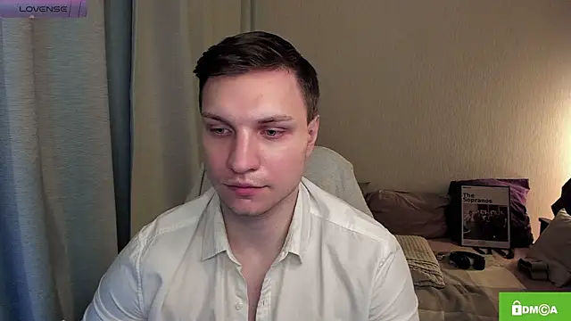 Snapshot of handsome_guy01 chatting on 06-19-26, 08:56 handsome guy01 online show from 06-19-26, 08:56