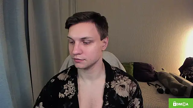 Snapshot of handsome_guy01 chatting on 06-30-26, 12:00 handsome guy01 online show from 06-30-26, 12:00