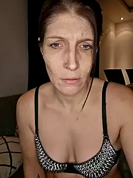 Snapshot of Lenchen_ chatting on 01-02-25, 09:50 Lenchen online show from 01-02-25, 09:50