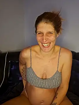 Snapshot of Lenchen_ chatting on 11-08-25, 08:51 Lenchen online show from 11-08-25, 08:51