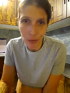 Snapshot of Lenchen_ chatting on 06-14-26, 07:49 Lenchen online show from 06-14-26, 07:49