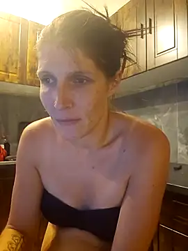 Snapshot of Lenchen_ chatting on 06-19-26, 07:39 Lenchen online show from 06-19-26, 07:39