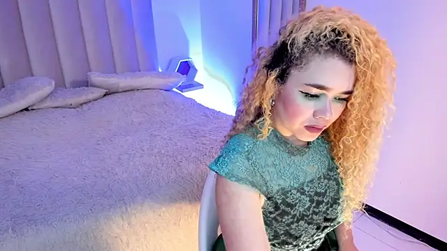 Snapshot of Sasha_belova chatting on 03-17-25, 01:18 Sasha belova online show from 03-17-25, 01:18