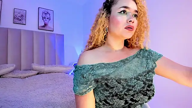 Snapshot of Sasha_belova chatting on 03-17-25, 04:22 Sasha belova online show from 03-17-25, 04:22