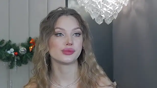 ViolaFlirt online show from 12-26-24, 03:20
