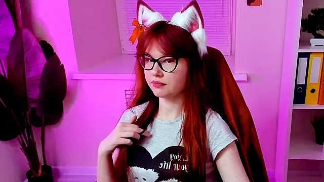 CarolGiggly online show from 11-17-25, 08:36