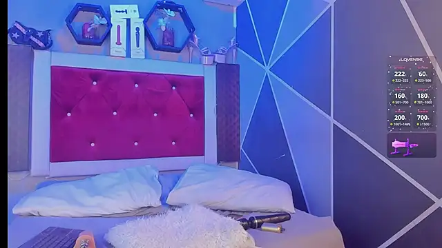 Snapshot of BritannyClaire chatting on 09-27-25, 05:01 BritannyClaire online show from 09-27-25, 05:01