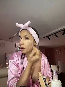 Praga Pink online show from 12-11-24, 01:37