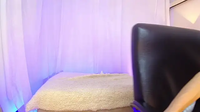 Snapshot of Aurora_ath chatting on 02-06-26, 02:49 Aurora ath online show from 02-06-26, 02:49