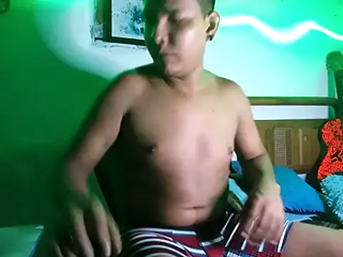 Snapshot of 628-andrew chatting on 11-08-25, 11:47 628-andrew online show from 11-08-25, 11:47