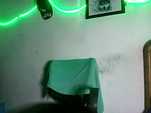 Snapshot of 628-andrew chatting on 11-27-25, 01:40 628-andrew online show from 11-27-25, 01:40