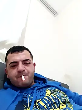 Snapshot of cshn001 chatting on 12-26-24, 09:37 cshn001 online show from 12-26-24, 09:37