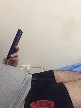 Snapshot of cshn001 chatting on 02-02-25, 09:13 cshn001 online show from 02-02-25, 09:13