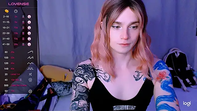 Alice Hells online show from 04-24-26, 05:48