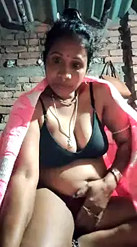 Snapshot of Hotty-dola chatting on 12-27-24, 07:14 Hotty-dola online show from 12-27-24, 07:14