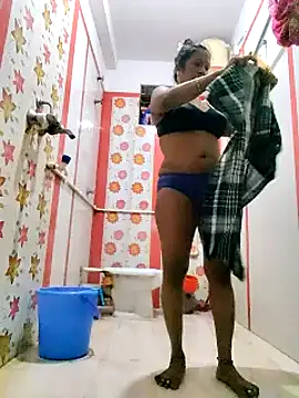 Snapshot of Hotty-dola chatting on 02-01-25, 02:16 Hotty-dola online show from 02-01-25, 02:16