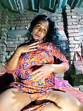 Snapshot of Hotty-dola chatting on 02-01-25, 05:05 Hotty-dola online show from 02-01-25, 05:05