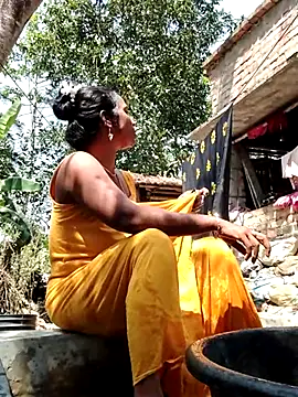 Snapshot of Hotty-dola chatting on 03-12-25, 07:49 Hotty-dola online show from 03-12-25, 07:49