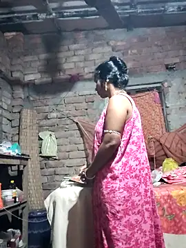 Snapshot of Hotty-dola chatting on 03-22-25, 01:08 Hotty-dola online show from 03-22-25, 01:08