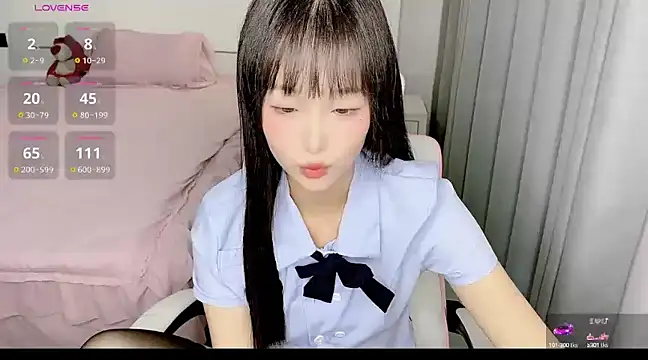 Snapshot of -Wendy__ chatting on 02-11-25, 03:18 -Wendy online show from 02-11-25, 03:18