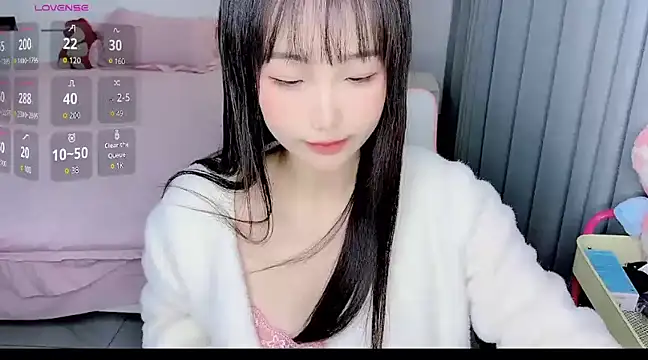 Snapshot of -Wendy__ chatting on 02-14-25, 06:08 -Wendy online show from 02-14-25, 06:08