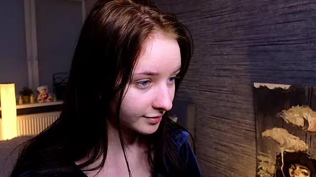 Snapshot of MerylHedley chatting on 03-19-25, 07:18 MerylHedley online show from 03-19-25, 07:18