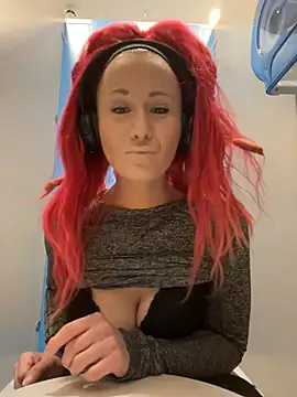 Snapshot of SweetSolez chatting on 03-08-25, 09:18 SweetSolez online show from 03-08-25, 09:18