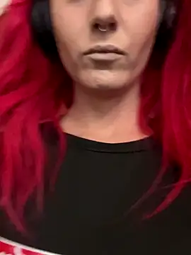 Snapshot of SweetSolez chatting on 10-18-25, 02:29 SweetSolez online show from 10-18-25, 02:29