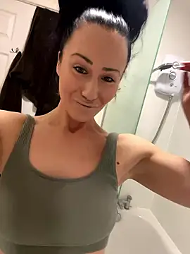 Snapshot of SweetSolez chatting on 01-14-26, 10:03 SweetSolez online show from 01-14-26, 10:03