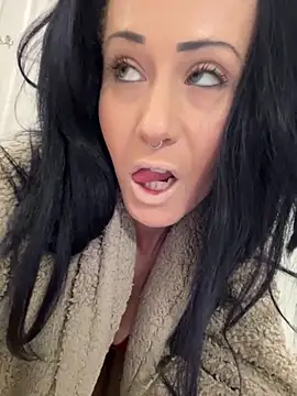 Snapshot of SweetSolez chatting on 03-07-26, 10:40 SweetSolez online show from 03-07-26, 10:40