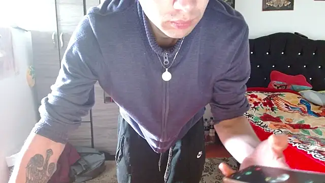 Snapshot of samael1107 chatting on 10-30-25, 03:57 samael1107 online show from 10-30-25, 03:57