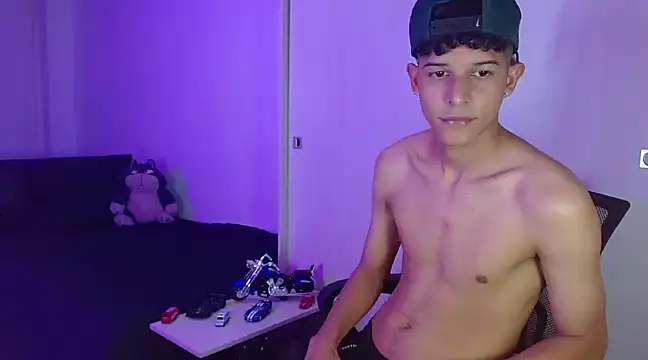 Snapshot of LiamGadiell chatting on 02-09-25, 12:06 LiamGadiell online show from 02-09-25, 12:06