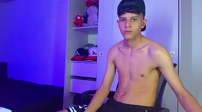 Snapshot of LiamGadiell chatting on 02-17-25, 02:53 LiamGadiell online show from 02-17-25, 02:53