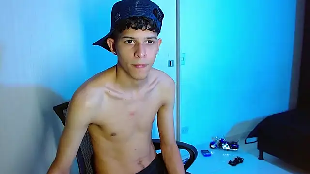 Snapshot of LiamGadiell chatting on 03-09-25, 12:53 LiamGadiell online show from 03-09-25, 12:53