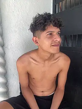 Snapshot of LiamGadiell chatting on 03-06-26, 07:10 LiamGadiell online show from 03-06-26, 07:10