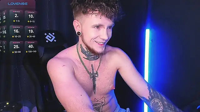 Snapshot of Badrabbitt_ chatting on 01-15-25, 11:32 Badrabbitt online show from 01-15-25, 11:32