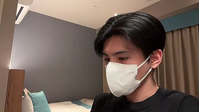 Lio kun online show from 05-11-26, 01:06