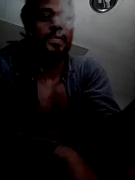 Snapshot of Zaddywood60 chatting on 02-20-26, 07:43 Zaddywood60 online show from 02-20-26, 07:43