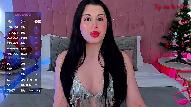 Snapshot of Mayzzie chatting on 01-07-26, 08:22 Mayzzie online show from 01-07-26, 08:22